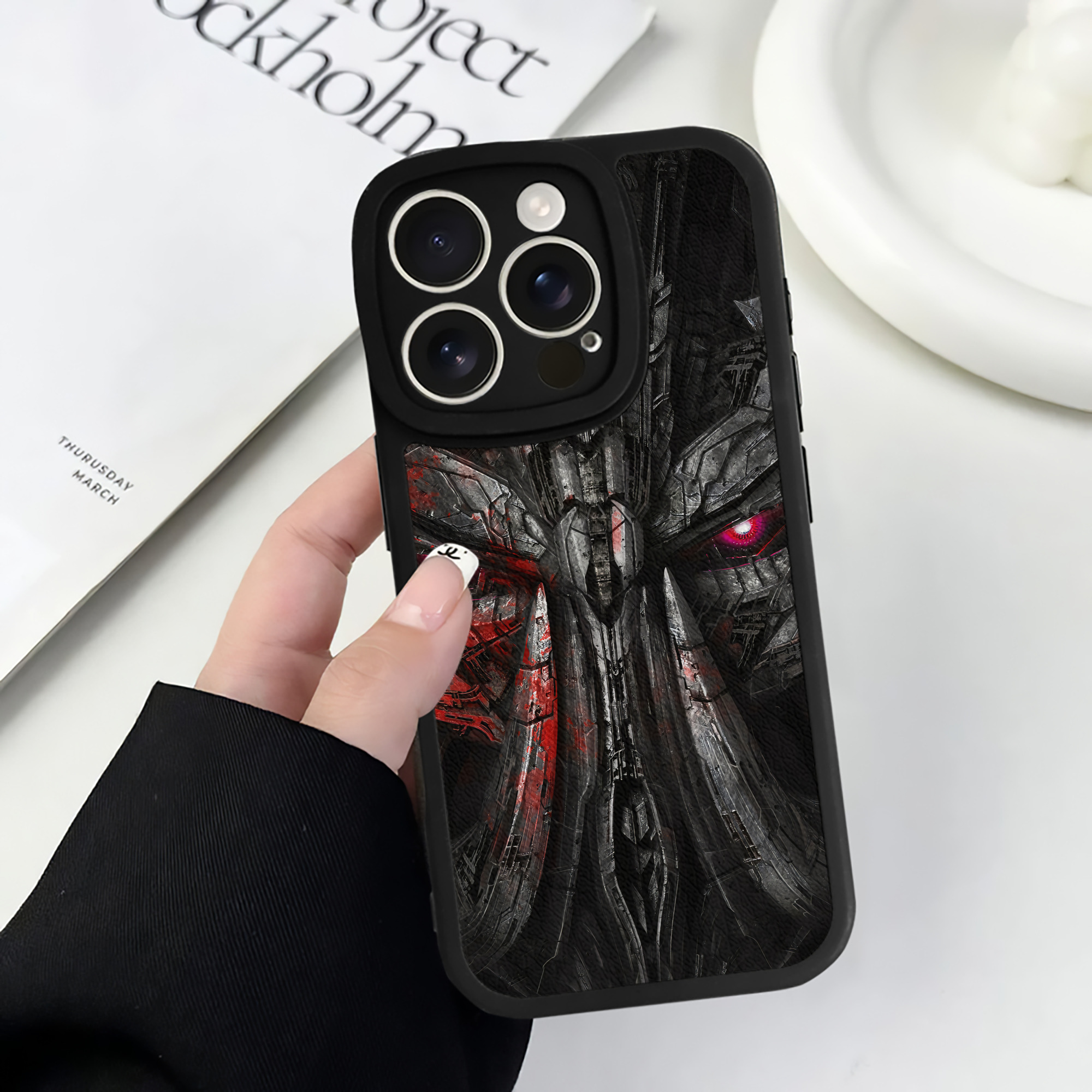（画像用） Transformers トランスフォーマー 【iPhone 16シリーズ対応】シリコンスマホケース（レザー調） 材質：シリコン